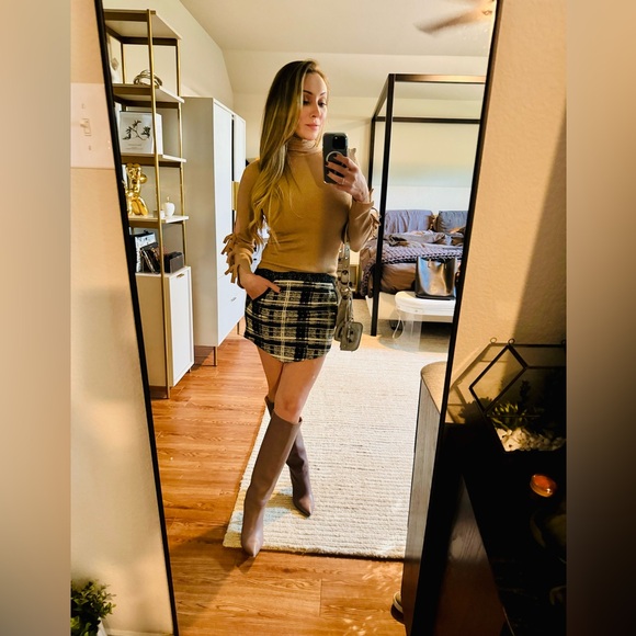 Meet the Posher - Lisa - Picture 6 of 6